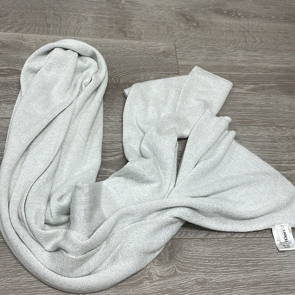 Calvin Klein White and Metallic Silver Scarf - Picture 4 of 8